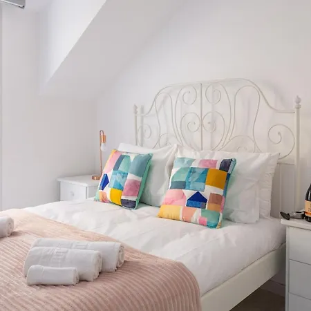 Апартаменты Wonderful Brand New Belem - A Few Steps Away From The River! Лиссабон