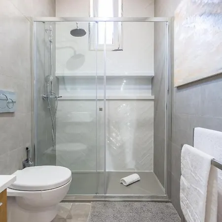 Wonderful Brand New Belém - A Few Steps Away From The River! *