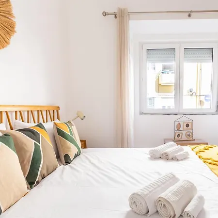 Апартаменты Wonderful Brand New Belem - A Few Steps Away From The River!